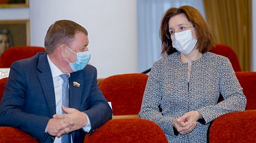 Заседание Законодательного Собрания Оренбургской области